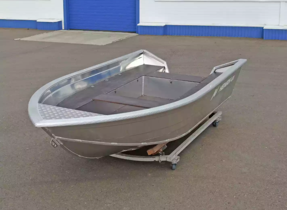 Алюминиевая лодка  Неман-420 в Майкопе