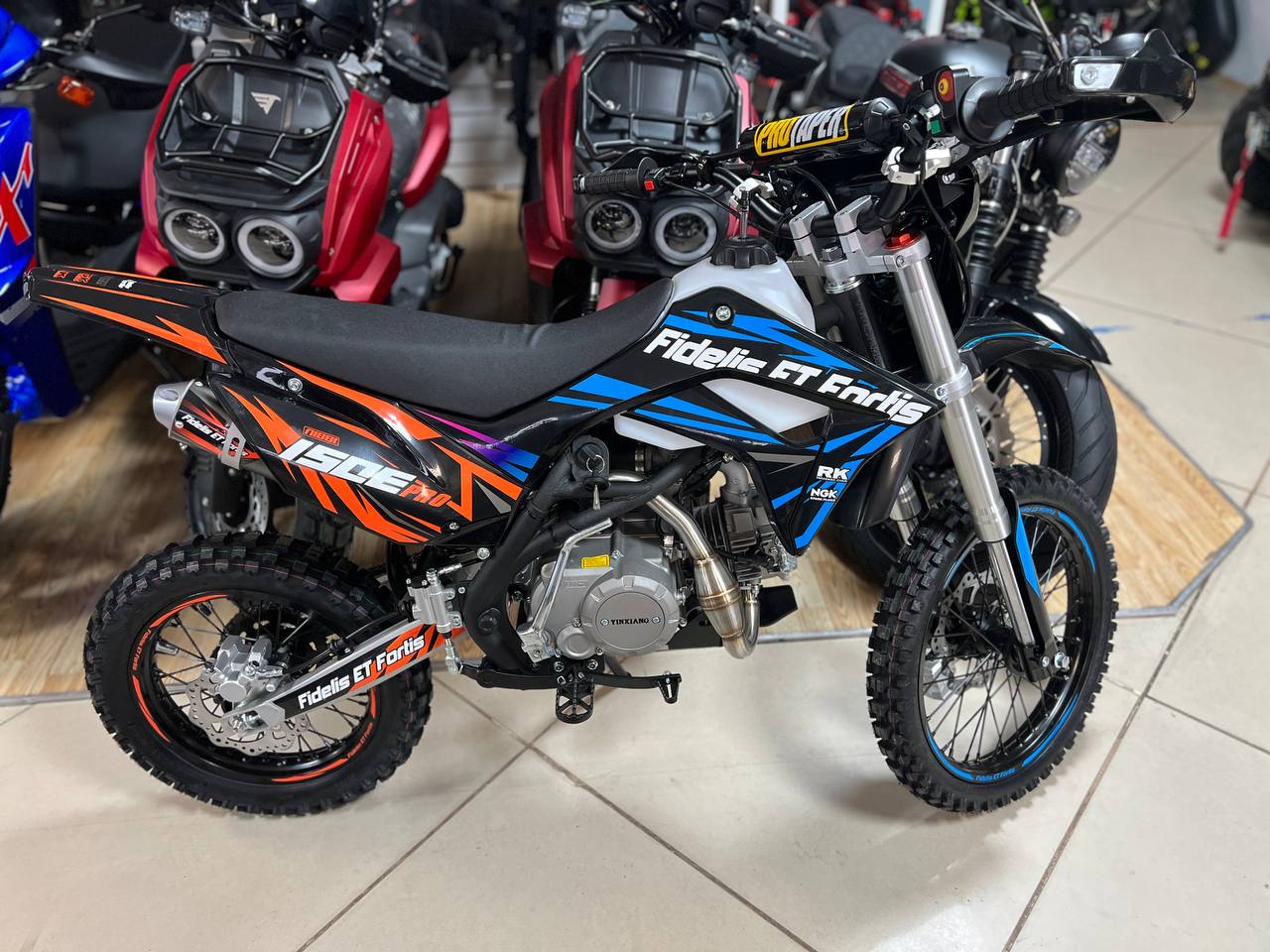 Мотоцикл (питбайк) PROMAX FIDET (ФАЙДЕТ) 190E PRO 17/14 в Майкопе