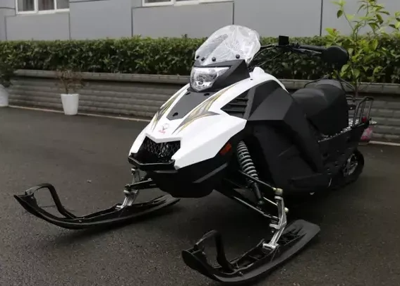 Снегоход ULAR 220 в Майкопе