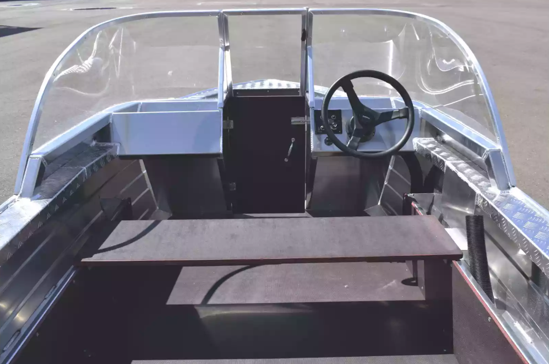 Алюминиевая лодка Wyatboat-390 DCM в Майкопе