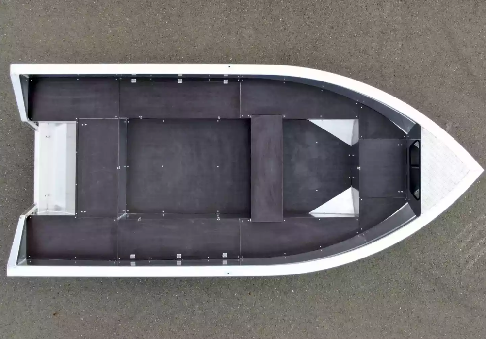 Алюминиевая лодка  Неман-420 в Майкопе