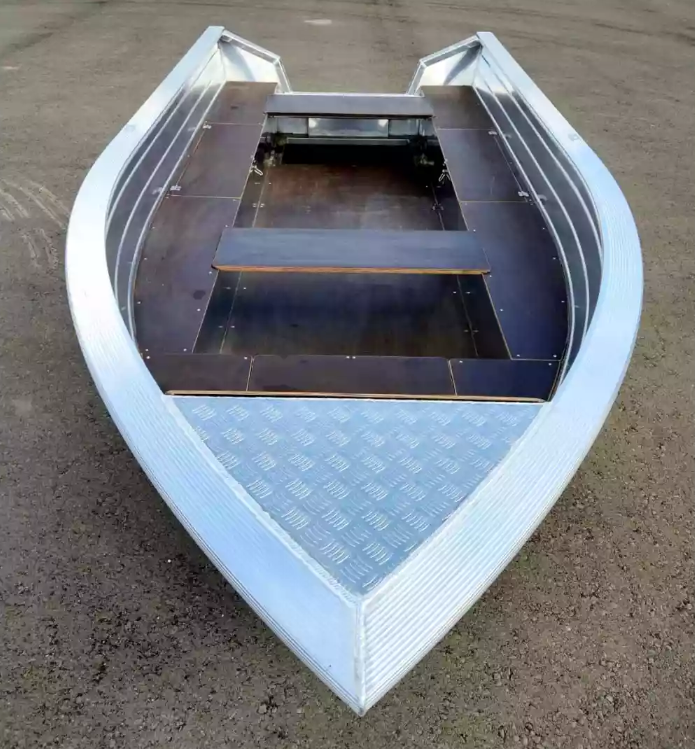 Алюминиевая лодка Неман-400 в Майкопе