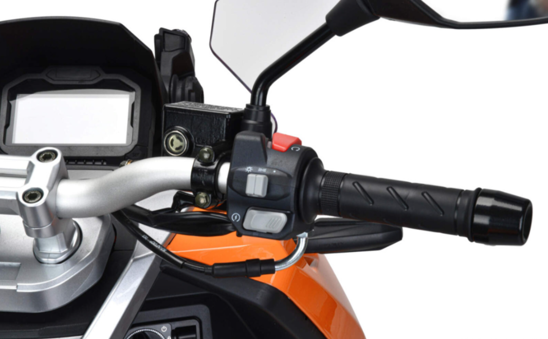 Скутер MOTOLAND (МОТОЛЕНД) T-MAX 150 в Майкопе