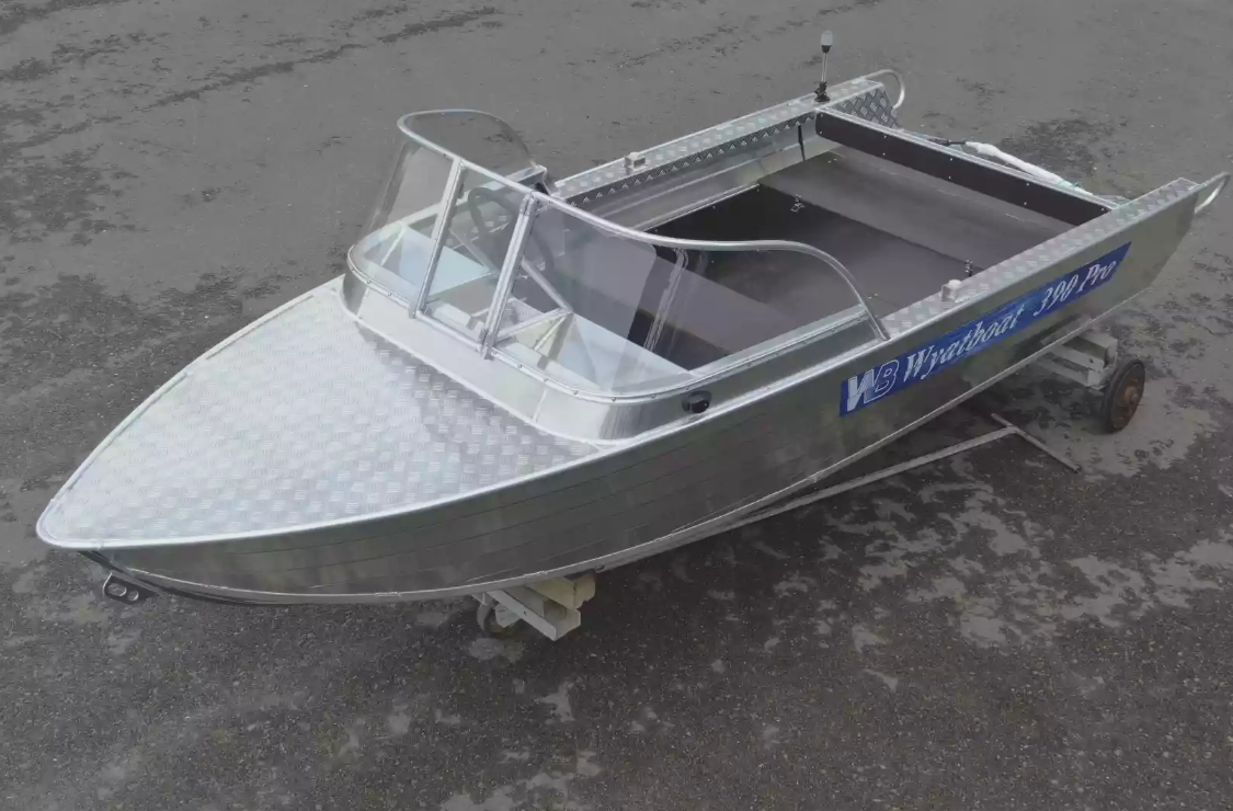 Алюминиевая лодка Wyatboat-390 Pro в Майкопе