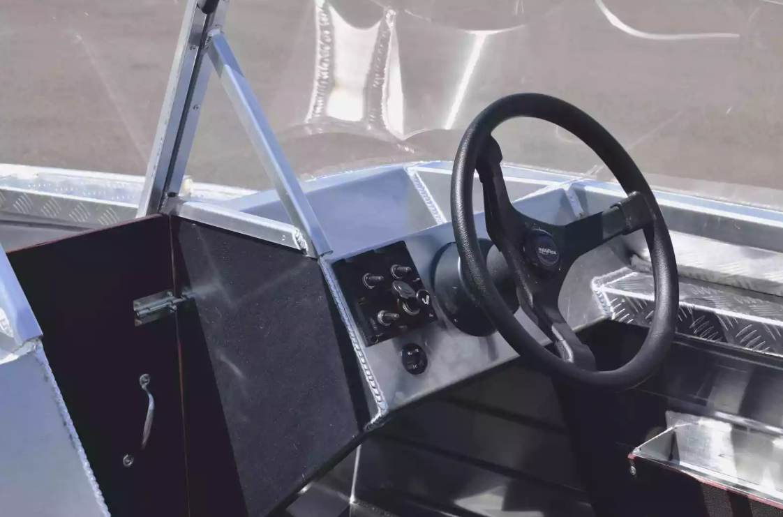 Алюминиевая лодка Wyatboat-390 DCM в Майкопе