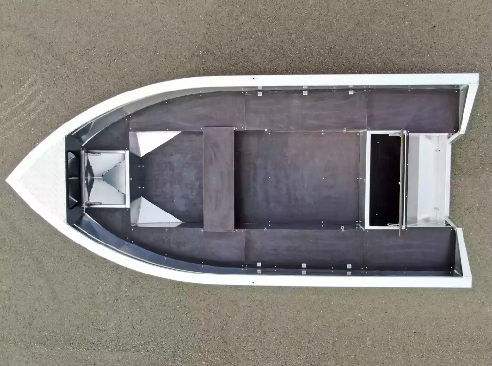 Алюминиевая лодка  Неман-420 в Майкопе