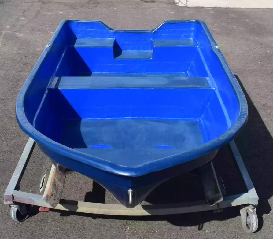 Стеклопластиковая лодка Neman-340 (тримаран) в Майкопе