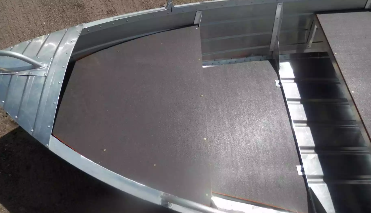 Алюминиевая лодка Вятка-Профи 32 в Майкопе