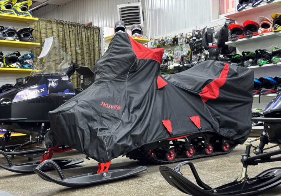 Чехол транспорт. снегохода IKUDZO HUNTER черно-красный Оксфорд ПРЕМИУМ качества с лого IKUDZO в Майкопе