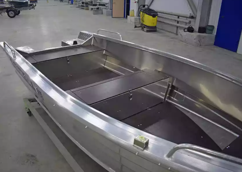 Алюминиевая лодка  Wyatboat-430 Р в Майкопе