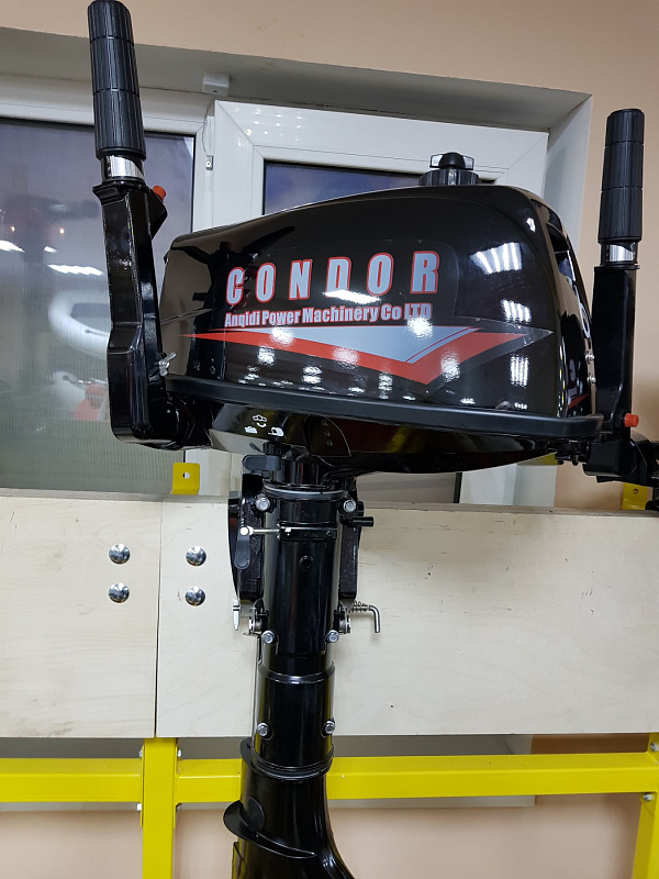 Лодочный мотор Condor T5HS с баком 12 л. в Майкопе