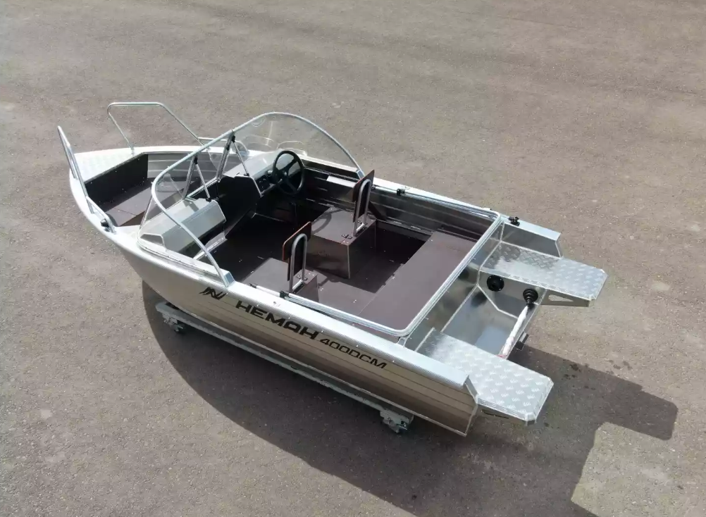 Алюминиевая лодка  Неман-400 DCM NEW в Майкопе