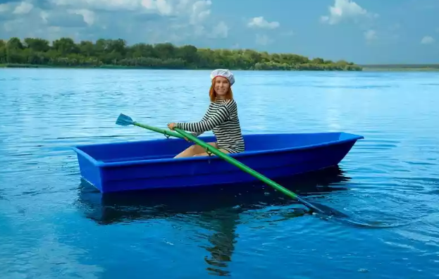 Стеклопластиковая лодка Малютка в Майкопе