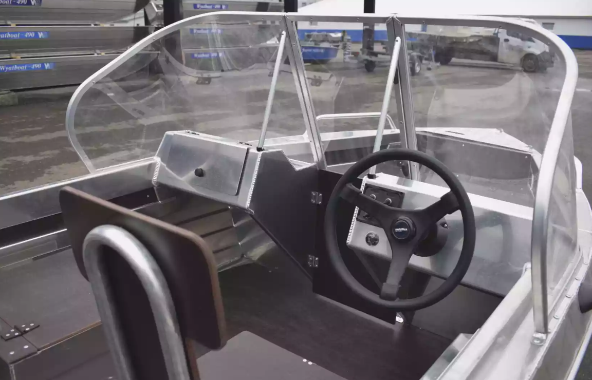 Алюминиевая лодка  Neman-400 DC в Майкопе