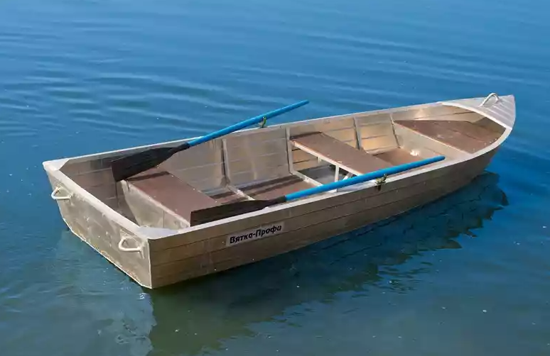 Алюминиевая лодка Вятка-Профи 32 в Майкопе