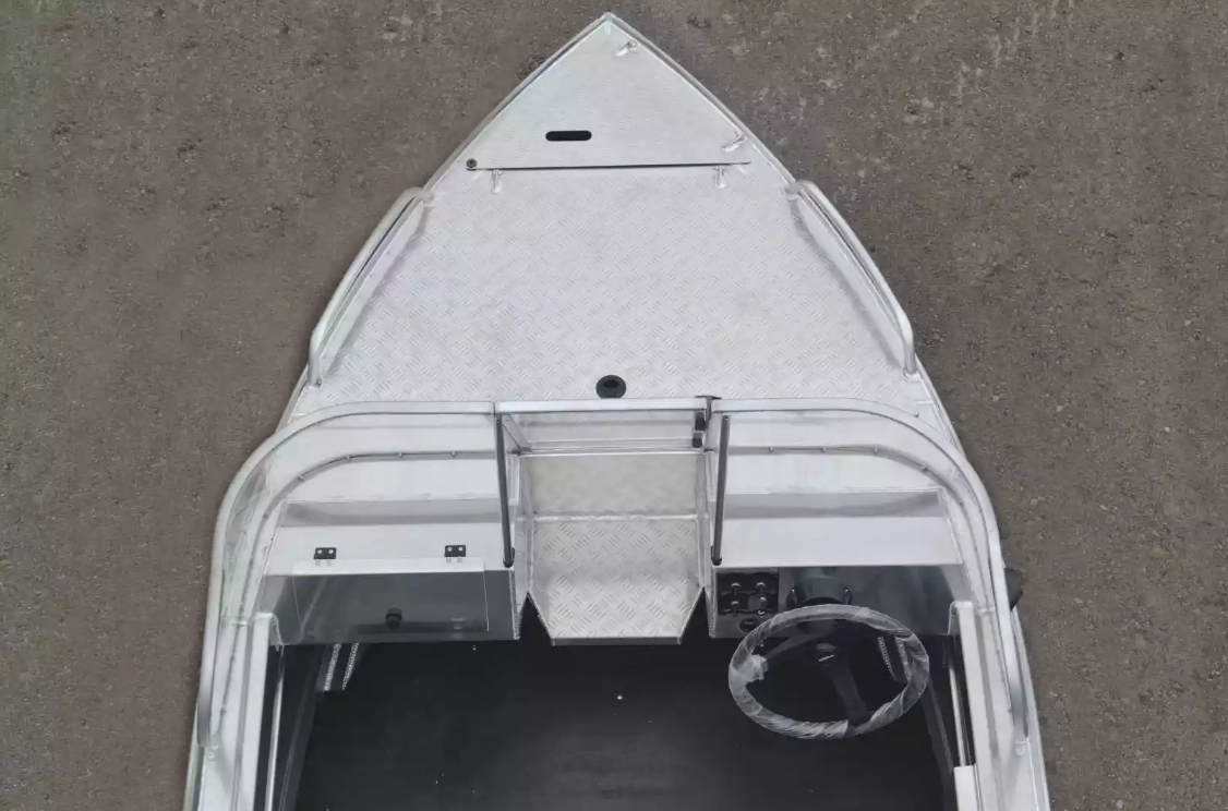 Алюминиевая лодка  Neman-400 PRO в Майкопе