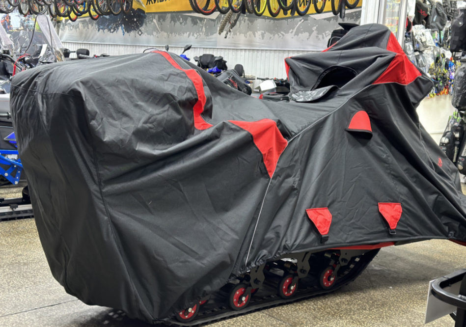 Чехол транспорт. снегохода IKUDZO HUNTER черно-красный Оксфорд ПРЕМИУМ качества с лого IKUDZO в Майкопе