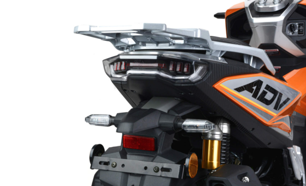 Скутер MOTOLAND (МОТОЛЕНД) T-MAX 150 в Майкопе