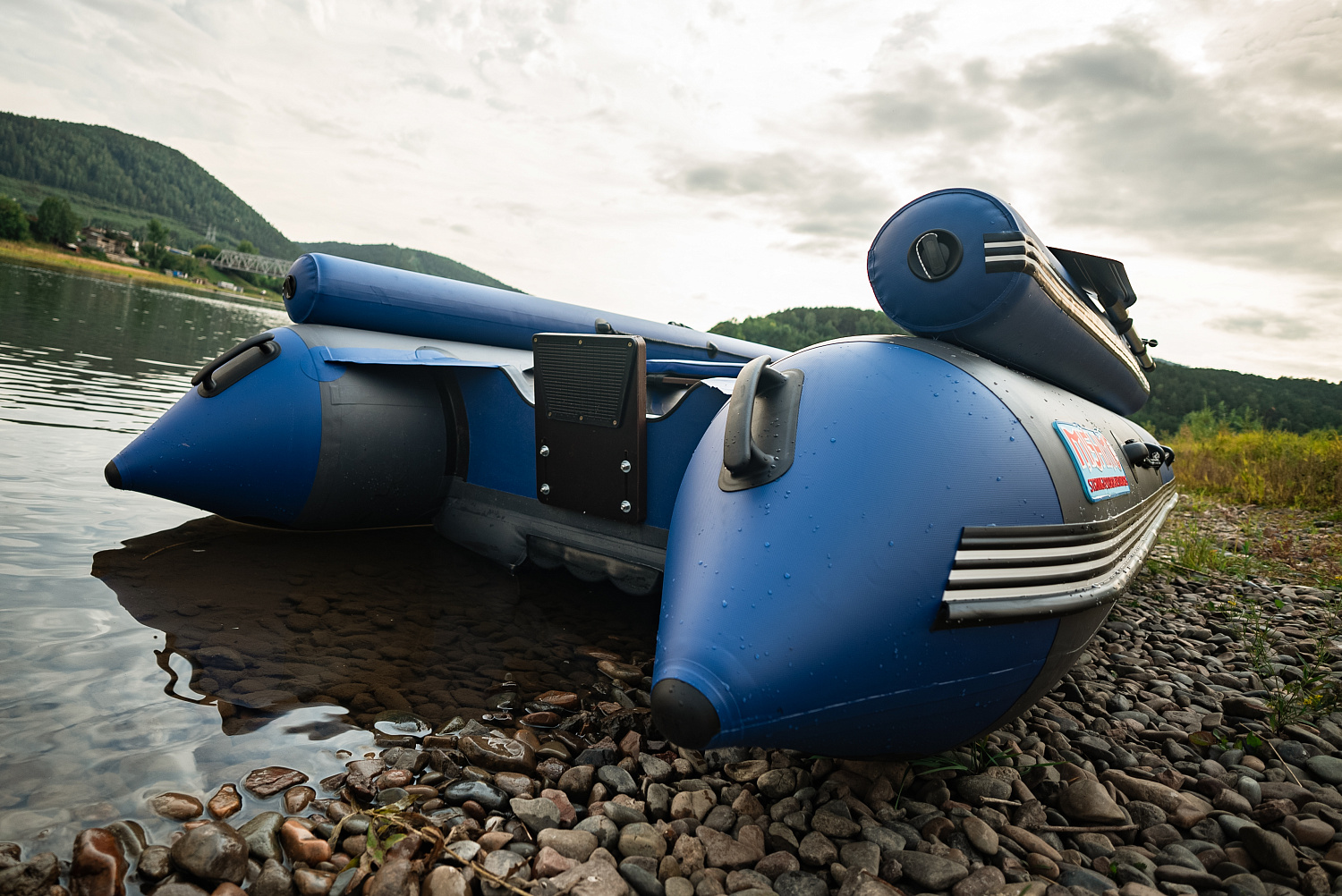 Лодка MISHIMO RIVER FJET PRO 430  под водомет в Майкопе