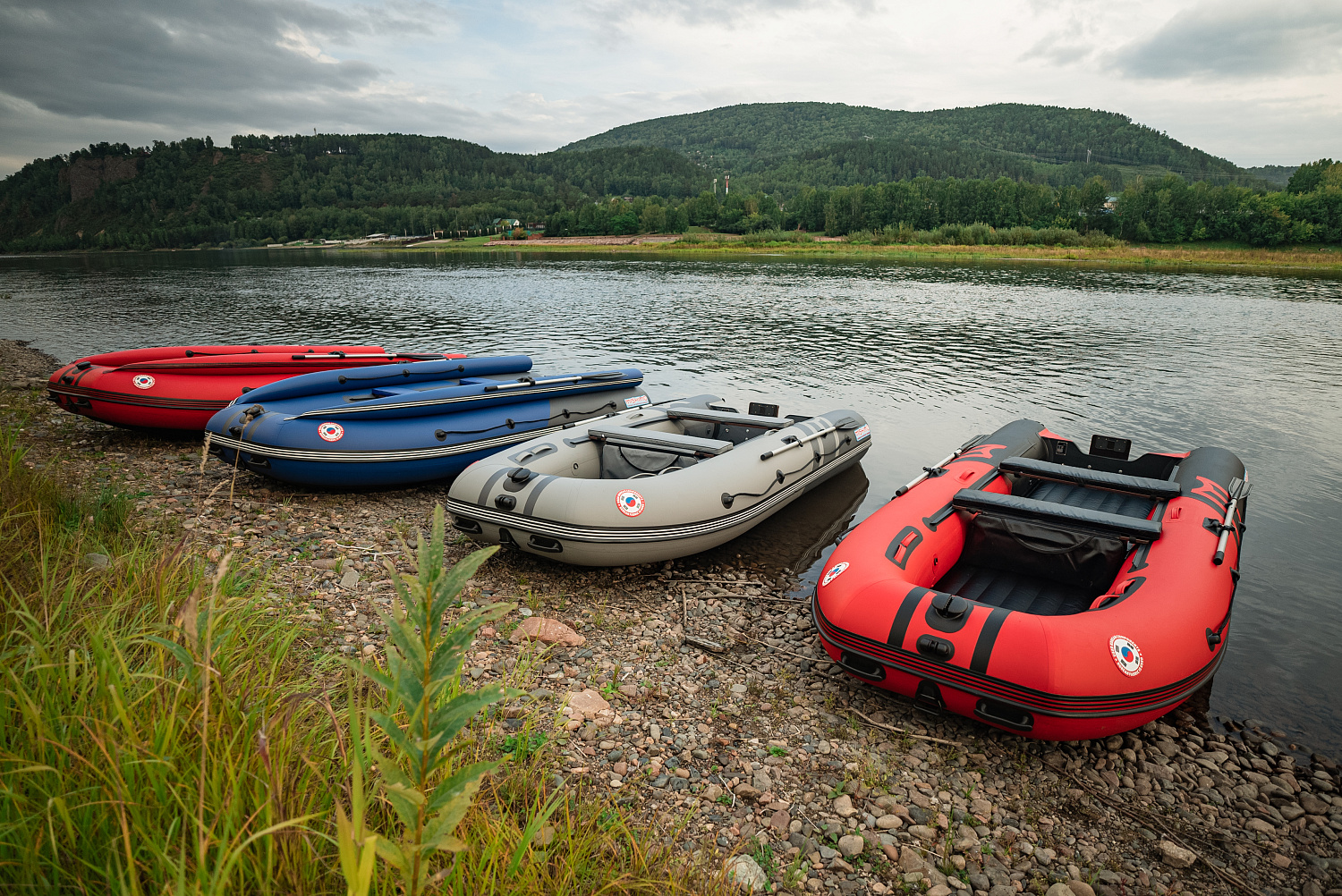 Лодка MISHIMO RIVER FJET PRO 430  под водомет в Майкопе